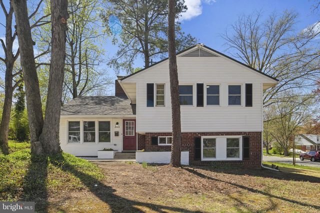 8405 RAVENSWOOD, New Carrollton, MD 20784
