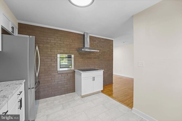 8405 RAVENSWOOD, New Carrollton, MD 20784
