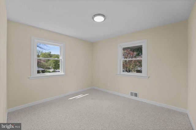 8405 RAVENSWOOD, New Carrollton, MD 20784