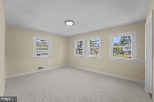 8405 RAVENSWOOD, New Carrollton, MD 20784
