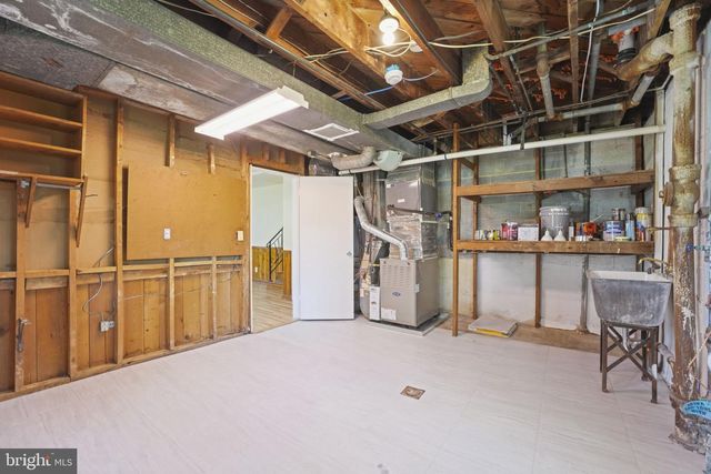 8405 RAVENSWOOD, New Carrollton, MD 20784
