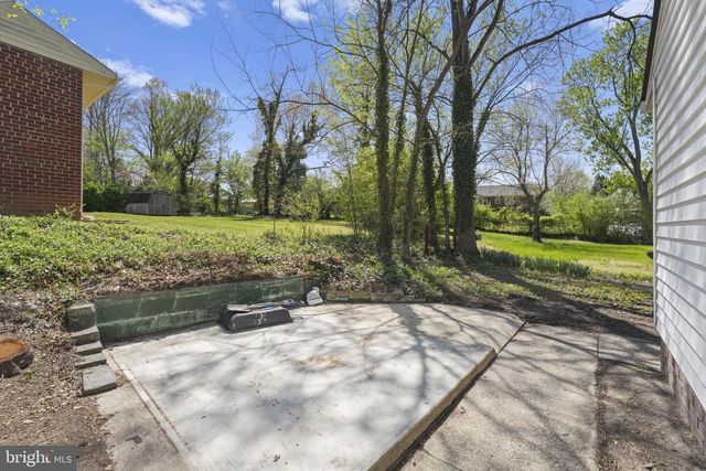 8405 RAVENSWOOD, New Carrollton, MD 20784