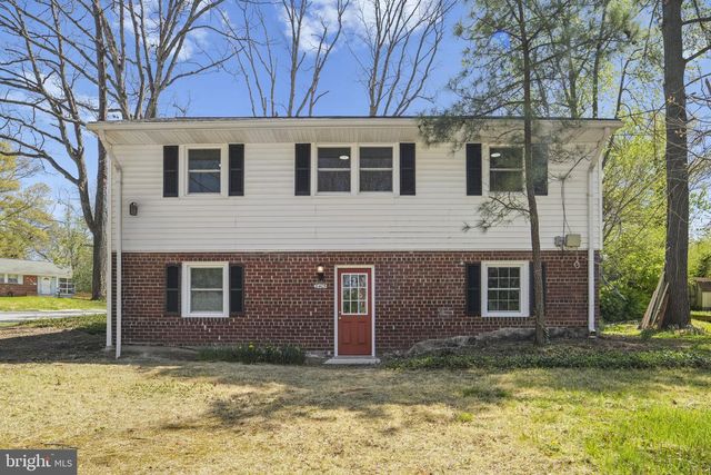 8405 RAVENSWOOD, New Carrollton, MD 20784