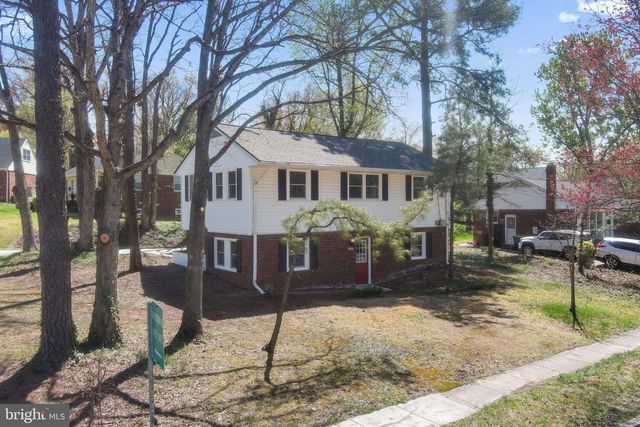8405 RAVENSWOOD, New Carrollton, MD 20784