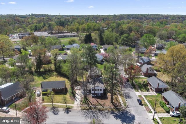 8405 RAVENSWOOD, New Carrollton, MD 20784