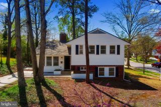 8405 RAVENSWOOD, New Carrollton, MD 20784