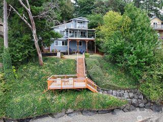 211 E Shoreline Lane, Shelton, WA 98584