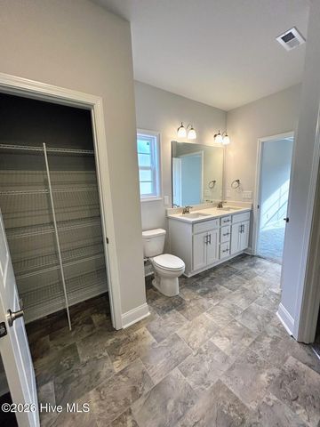 1022 Midnight Bourbon Manor, New Bern, NC 28562