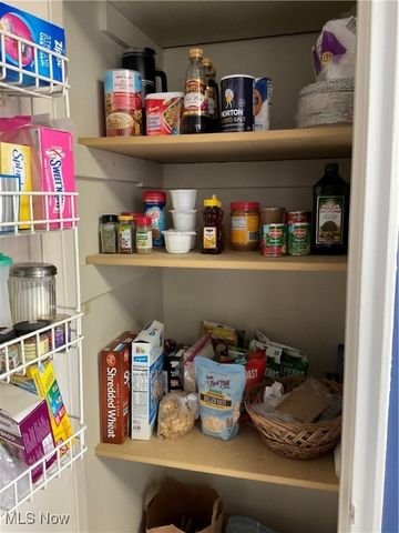 11820 Edgewater Drive 915, Lakewood, OH 44107