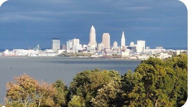 11820 Edgewater Drive 915, Lakewood, OH 44107