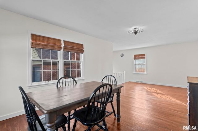 412 Outer Park Drive, Springfield, IL 62704