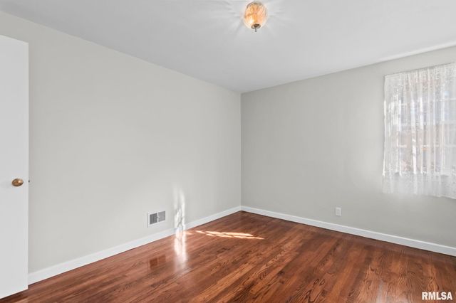 412 Outer Park Drive, Springfield, IL 62704