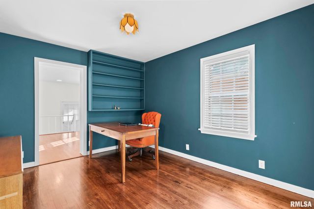 412 Outer Park Drive, Springfield, IL 62704