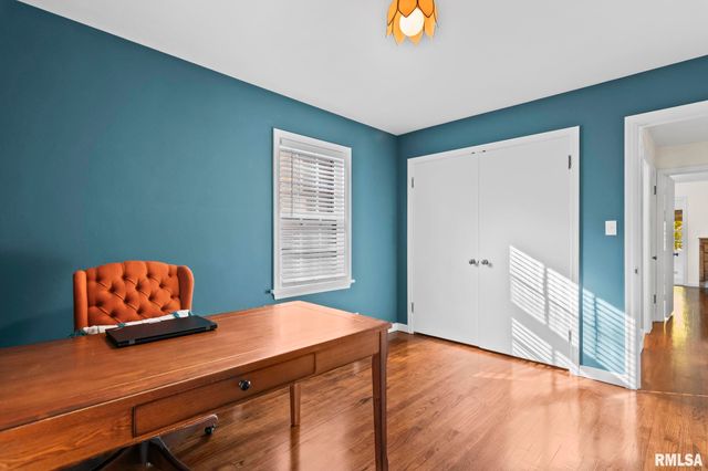 412 Outer Park Drive, Springfield, IL 62704