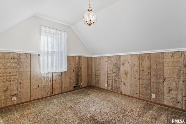 412 Outer Park Drive, Springfield, IL 62704