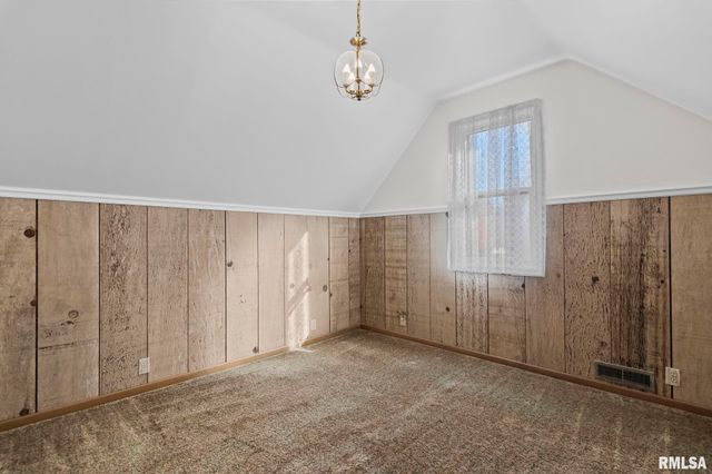 412 Outer Park Drive, Springfield, IL 62704