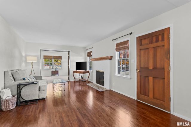 412 Outer Park Drive, Springfield, IL 62704