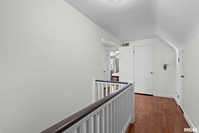 412 Outer Park Drive, Springfield, IL 62704