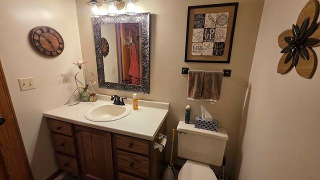 1209 Stonebridge DRIVE, Howards Grove, WI 53083