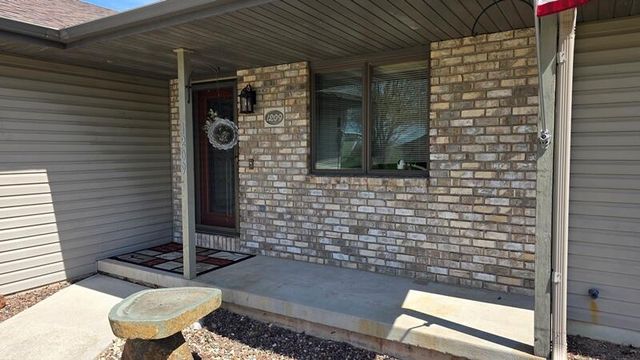 1209 Stonebridge DRIVE, Howards Grove, WI 53083