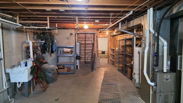 1209 Stonebridge DRIVE, Howards Grove, WI 53083