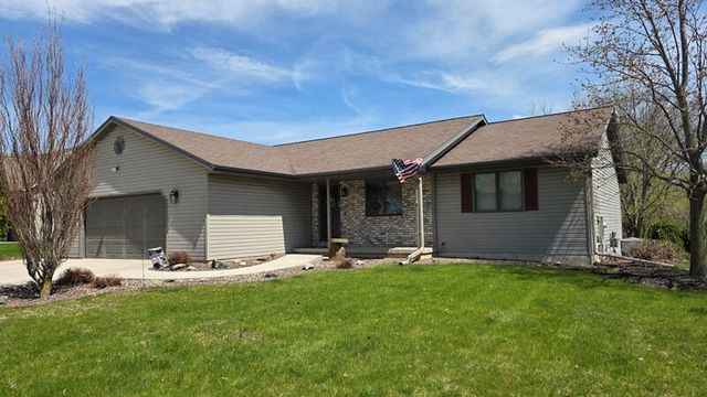 1209 Stonebridge DRIVE, Howards Grove, WI 53083