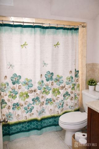 17-19 Dupont Street, North Plainfield, NJ 07060