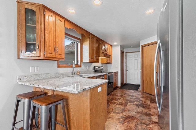 2621 GREENBRIER ROAD, Green Bay, WI 54311
