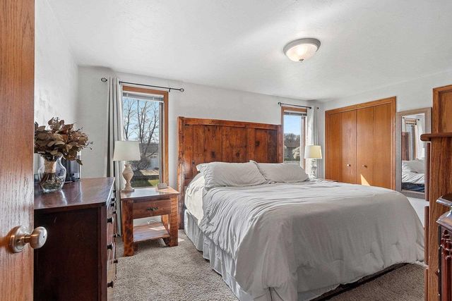 2621 GREENBRIER ROAD, Green Bay, WI 54311