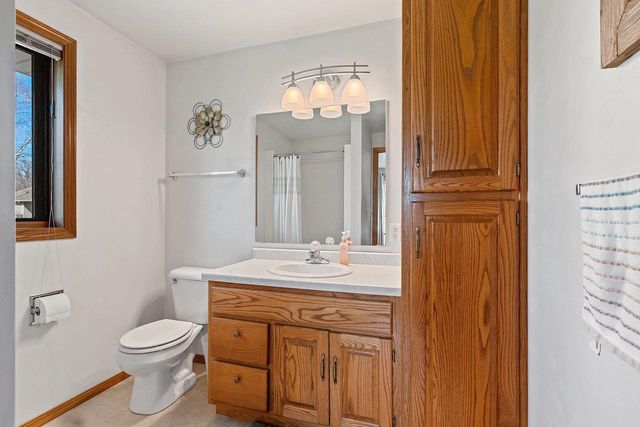 2621 GREENBRIER ROAD, Green Bay, WI 54311