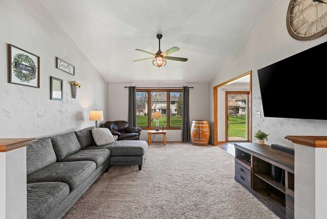 2621 GREENBRIER ROAD, Green Bay, WI 54311