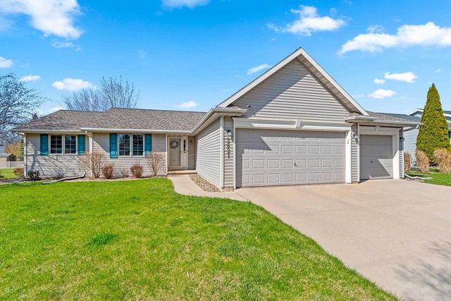 2621 GREENBRIER ROAD, Green Bay, WI 54311