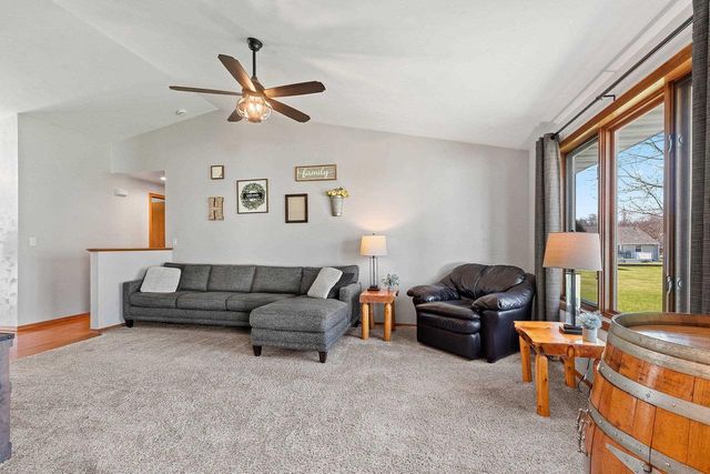 2621 GREENBRIER ROAD, Green Bay, WI 54311