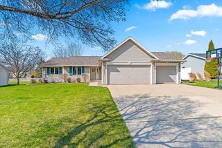 2621 GREENBRIER ROAD, Green Bay, WI 54311
