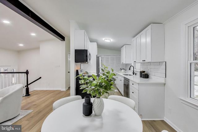 18905 RED OAK LN, Triangle, VA 22172