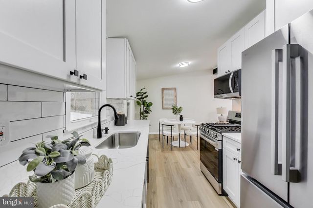 18905 RED OAK LN, Triangle, VA 22172