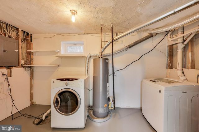 18905 RED OAK LN, Triangle, VA 22172