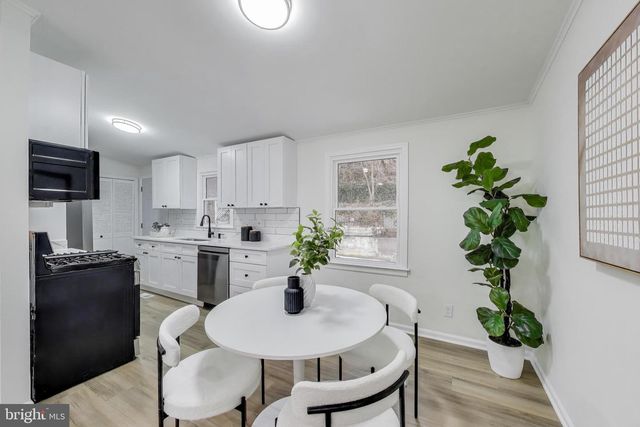 18905 RED OAK LN, Triangle, VA 22172