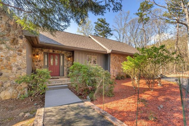 188 Tea Berry Lane, Jasper, GA 30143
