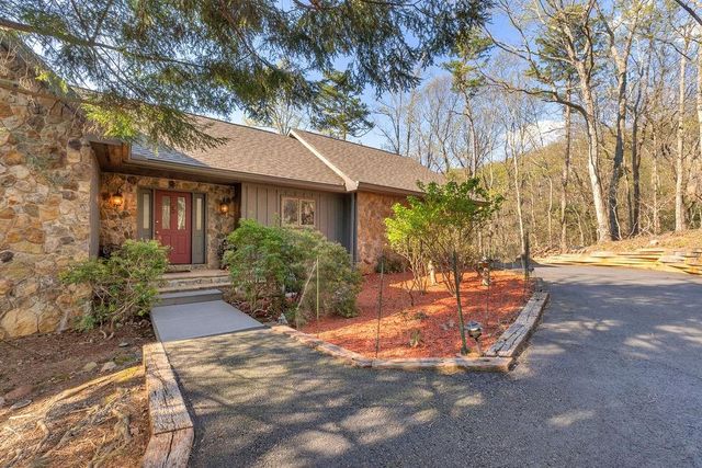 188 Tea Berry Lane, Jasper, GA 30143