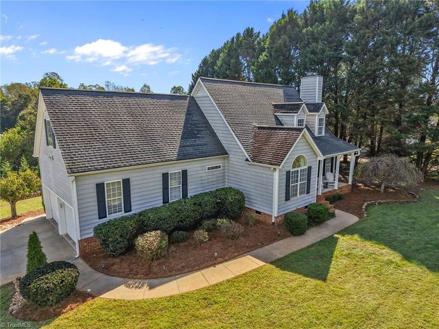 7710 Sorrel Run Court, Summerfield, NC 27358