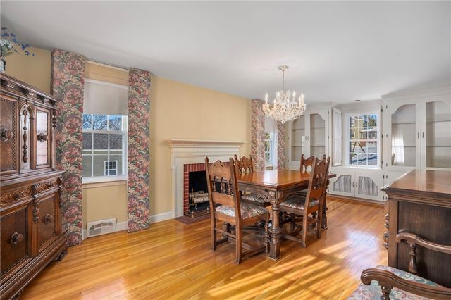 157 Sweetbriar Drive, Cranston, RI 02920