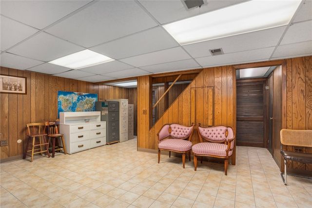 157 Sweetbriar Drive, Cranston, RI 02920