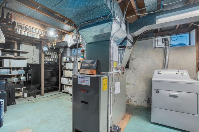 157 Sweetbriar Drive, Cranston, RI 02920