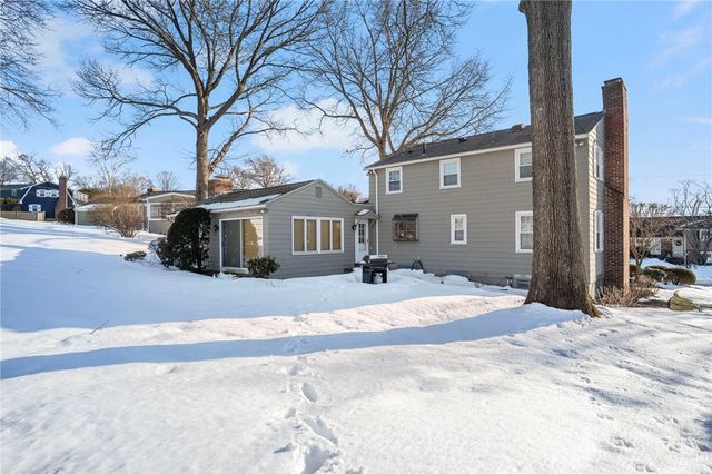 157 Sweetbriar Drive, Cranston, RI 02920