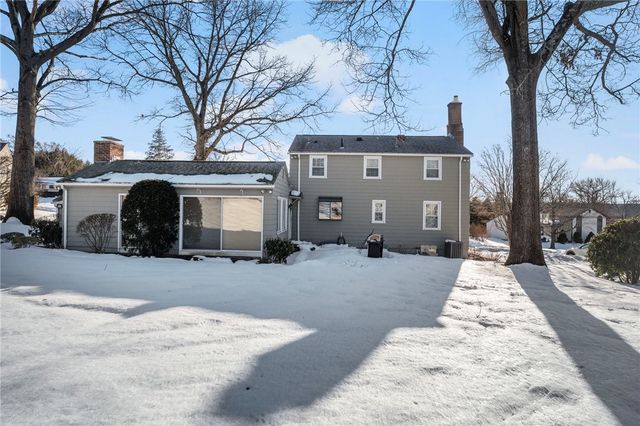 157 Sweetbriar Drive, Cranston, RI 02920