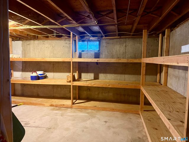 30 Allyn Avenue, Norwich, CT 06360