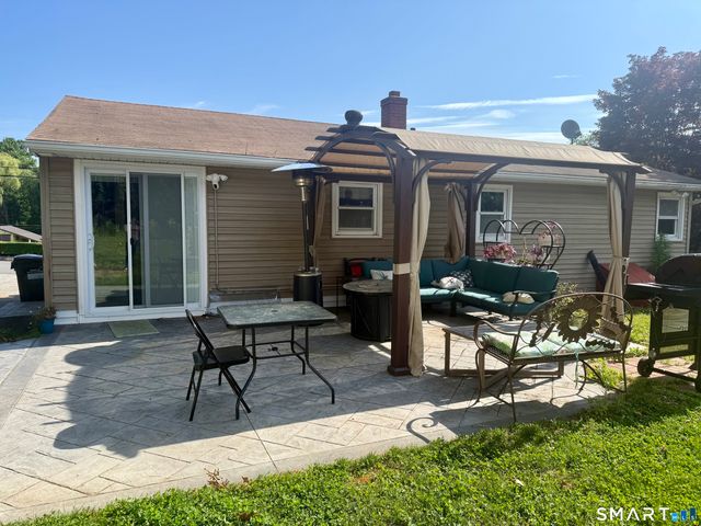 30 Allyn Avenue, Norwich, CT 06360