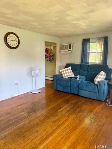 30 Allyn Avenue, Norwich, CT 06360