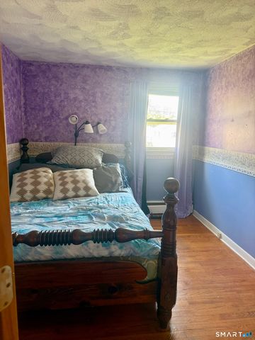 30 Allyn Avenue, Norwich, CT 06360